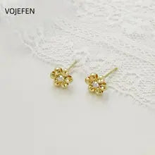 18K Gold Flower Stud Earrings - Luxury Mini Cartilage Jewelry