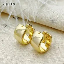 18K Gold Small Hoops Earrings - Classic Women's Jewelry for Parties