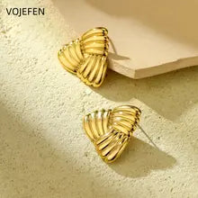 18K Gold Triangle Stud Earrings - Elegant Vintage Charm for Engagement