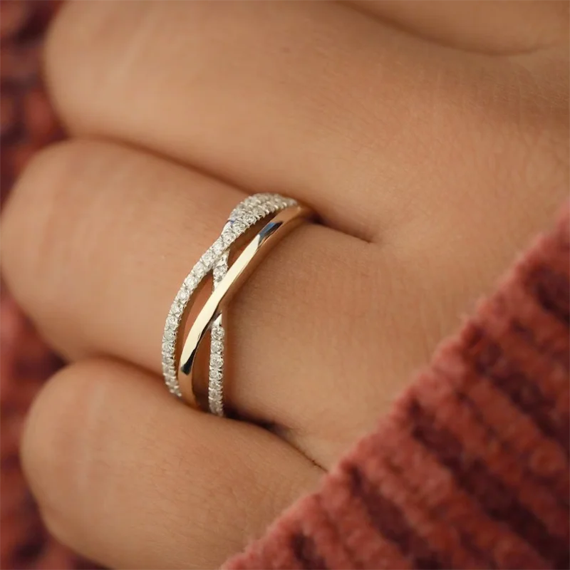 0.25Ctw Round Cut HPHT Lab Grown Diamond Crossover Ring 14K/10K/18K Gold